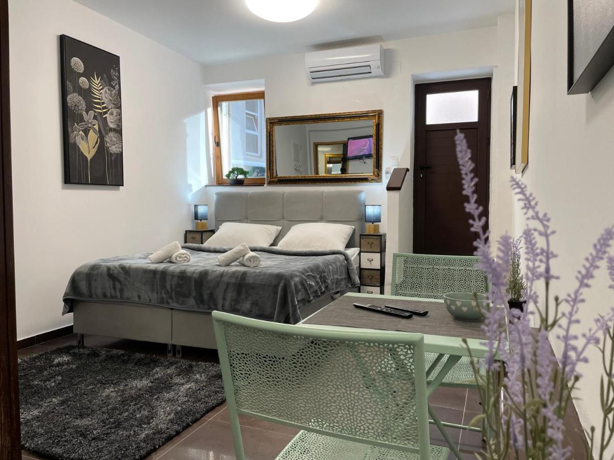 Tequila Apartments (Adults Only) Zadar Ngoại thất bức ảnh